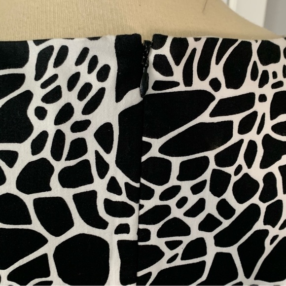 Kim Rogers Black and White Sheath Dress with collar detail size 14 - Picture 7 of 8